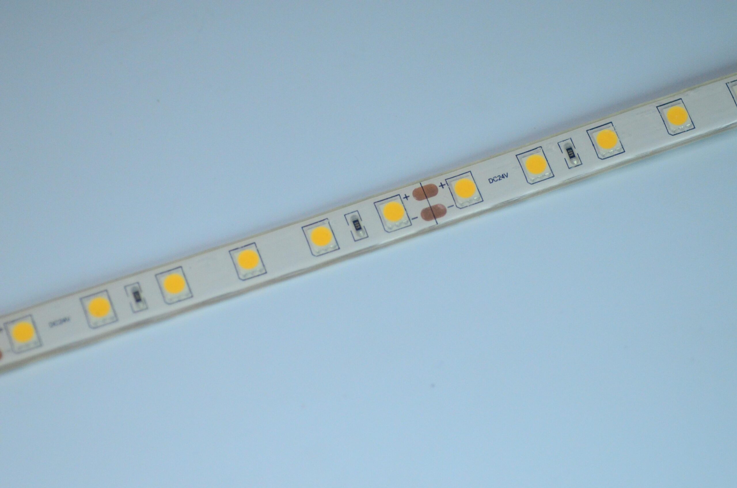 UL Listed, Water Proof LED strip, White 5000K, 24V,20m(60 5050 leds/m),  14.4watts/ meter, price/roll, 2ozPCB, 1200lm/m, IP65